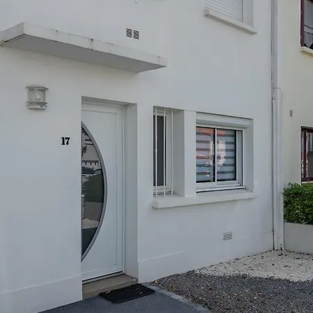 Holiday home Des En Bord De Pour 10 Personnes